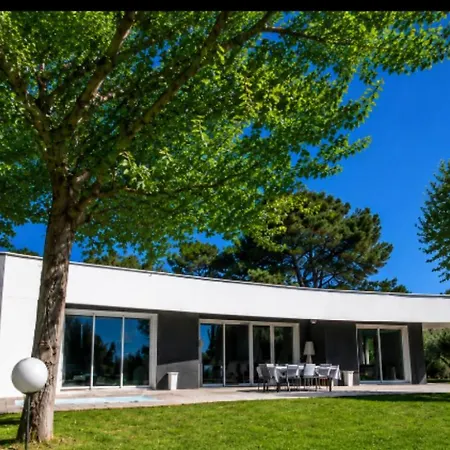Maison Orchidee Ним